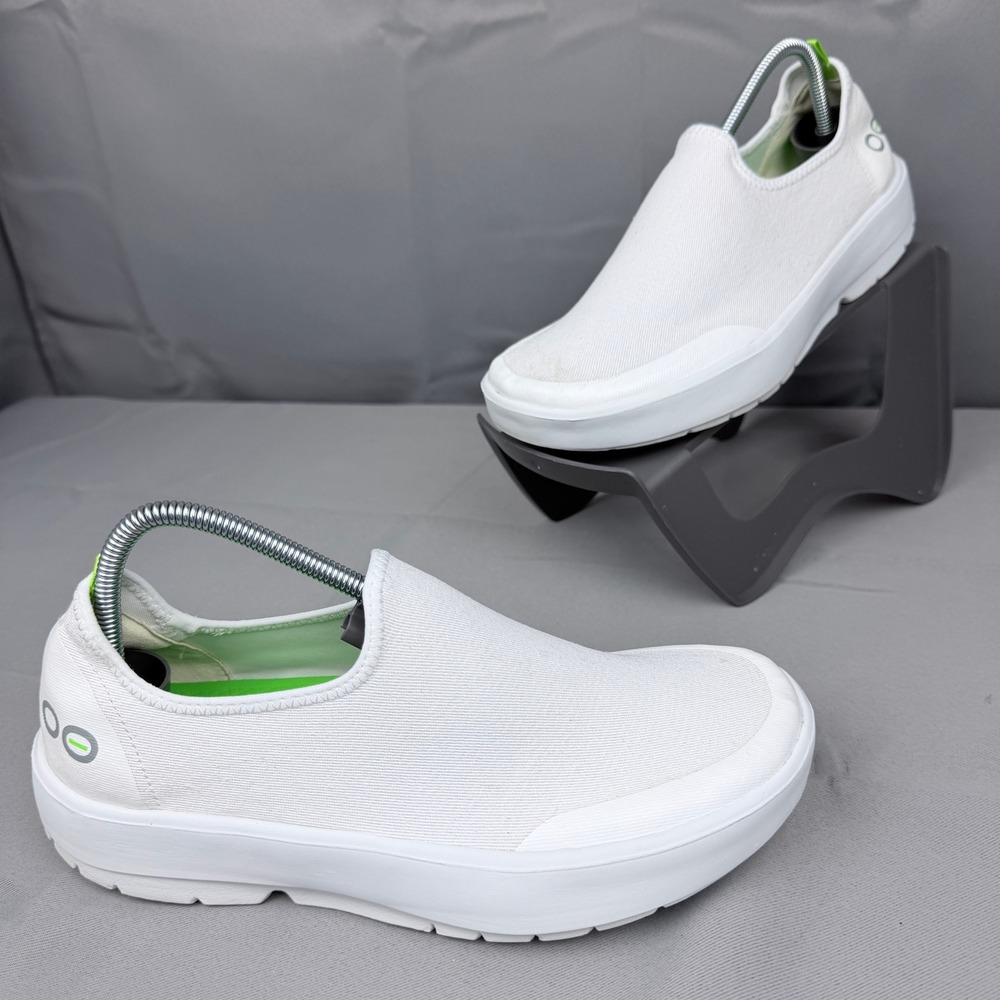 Oofos OOmg Low White Canvas Recovery Shoes Womens 8.5 6152022-8 Slip On Sneaker